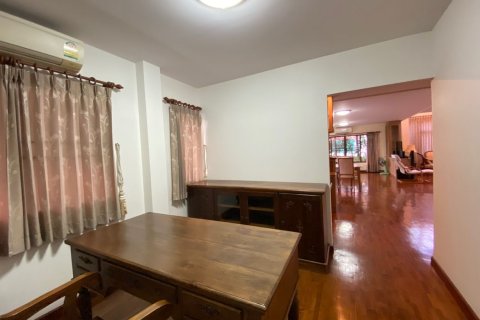 House in Chiang Mai, Thailand 4 bedrooms № 75146 - photo 10