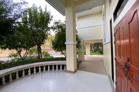 House in Chiang Mai, Thailand 4 bedrooms № 75146 - photo 5