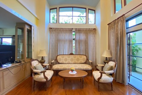 House in Chiang Mai, Thailand 4 bedrooms № 75146 - photo 15