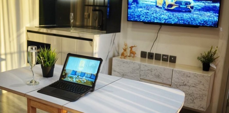 Studio dans le Condo à Phra Khanong, Bangkok, Thaïlande  № 173096