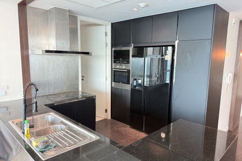 Condo in Yan Nawa, Bangkok, Thailand, 3 bedrooms  № 159324 - photo 13