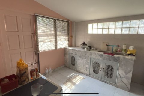 House in Khlong Toei, Bangkok, Thailand 4 bedrooms № 159328 - photo 14