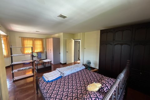 House in Khlong Toei, Bangkok, Thailand 4 bedrooms № 159328 - photo 9