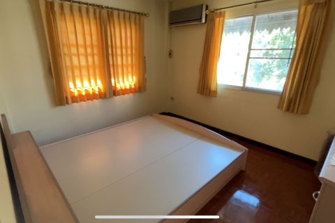 House in Khlong Toei, Bangkok, Thailand 4 bedrooms № 159328 - photo 10