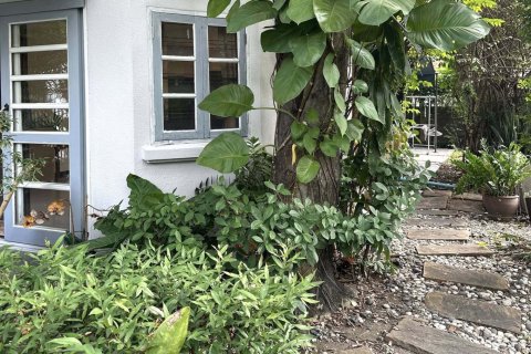 House in Saphan Sung, Bangkok, Thailand 4 bedrooms № 162157 - photo 10