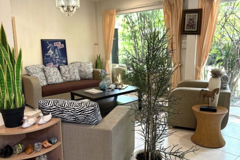 House in Saphan Sung, Bangkok, Thailand 4 bedrooms № 162157 - photo 4