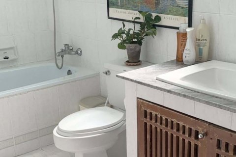 House in Saphan Sung, Bangkok, Thailand 4 bedrooms № 162157 - photo 26