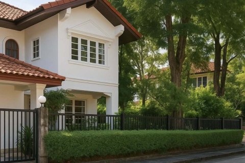 House in Saphan Sung, Bangkok, Thailand 4 bedrooms № 162157 - photo 25