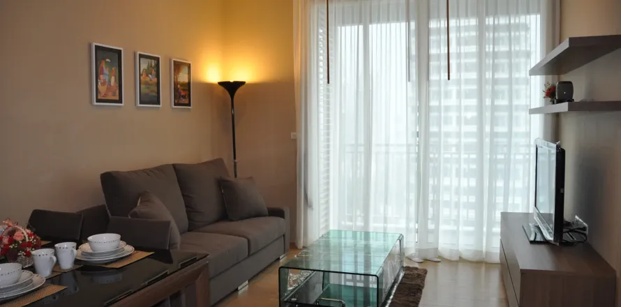 Студия в кондо в Ваттхане, Бангкок, Таиланд № 138900