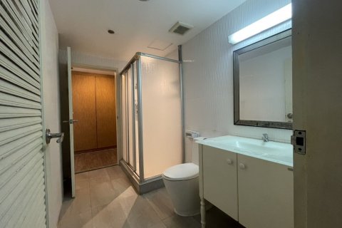 Кондоминиум с 3 спальнями в Ваттхане, Бангкок, Таиланд № 138899 - фото 14