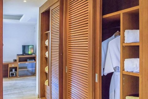 Villa in Ko Samui, Thailand 3 bedrooms № 180186 - photo 2