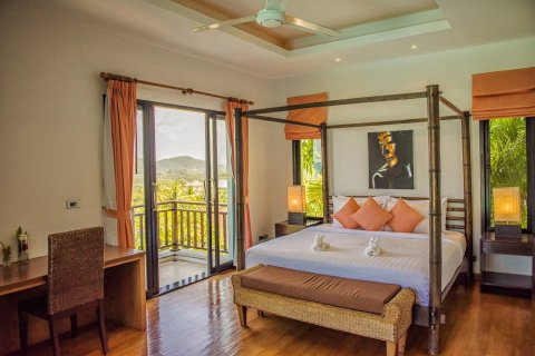 Villa in Ko Samui, Thailand 3 bedrooms № 180186 - photo 15