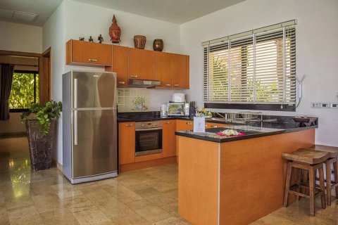 Villa in Ko Samui, Thailand 3 bedrooms № 180186 - photo 5