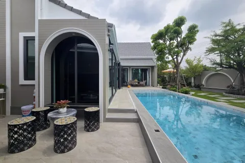 Villa à Pattaya, Thaïlande 3 chambres № 155660 - photo 1