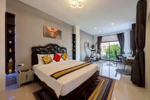 Maison à Pattaya, Thaïlande 5 chambres № 155662 - photo 10