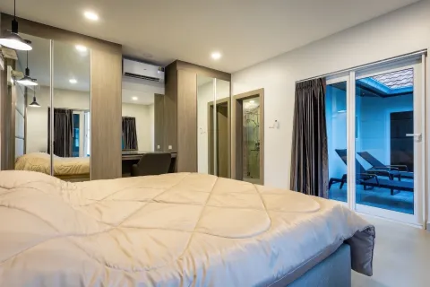 Villa in Pattaya, Thailand 4 bedrooms № 155664 - photo 18