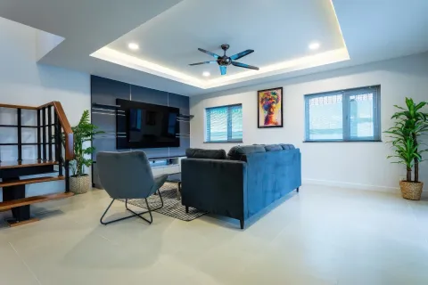 Villa in Pattaya, Thailand 4 bedrooms № 155664 - photo 12