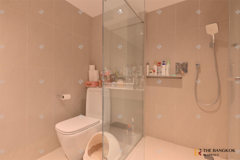 Condo in Bangkok, Thailand, 3 bedrooms № 187512 - photo 5
