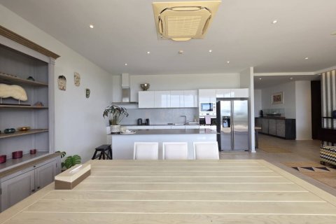 Condo in Pattaya, Thailand, 2 bedrooms  № 136148 - photo 16