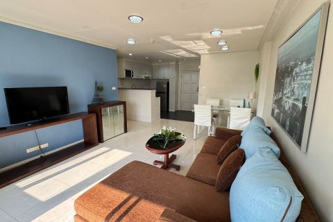 Studio in the Condo in Khlong Toei, Bangkok, Thailand  № 136152 - photo 5