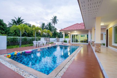 Villa in Hua Hin, Thailand 4 bedrooms № 171232 - photo 15