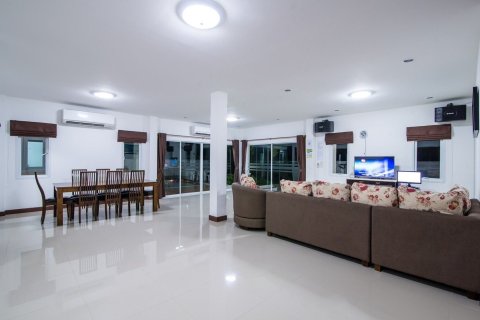 Villa in Hua Hin, Thailand 4 bedrooms № 171232 - photo 23
