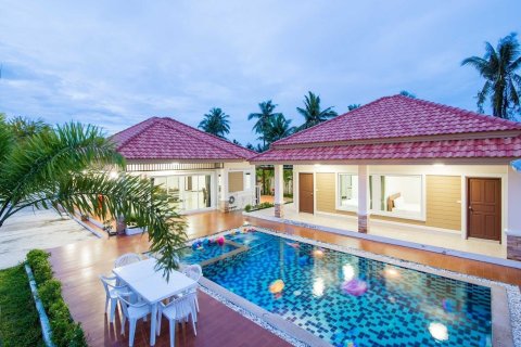 Villa in Hua Hin, Thailand 4 bedrooms № 171232