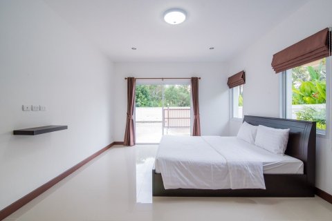 Villa in Hua Hin, Thailand 4 bedrooms № 171232 - photo 9