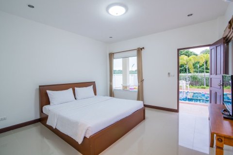 Villa in Hua Hin, Thailand 4 bedrooms № 171232 - photo 18