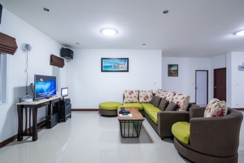 Villa in Hua Hin, Thailand 4 bedrooms № 171232 - photo 7