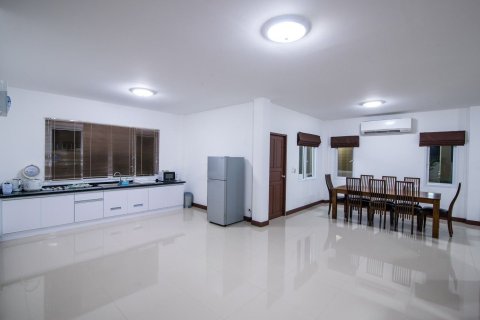 Villa in Hua Hin, Thailand 4 bedrooms № 171232 - photo 28