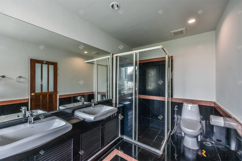 Appartement à Bangkok, Thaïlande 4 chambres № 190215 - photo 8