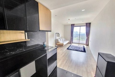 Кондоминиум с 2 спальнями в Чатучаке, Бангкок, Таиланд № 116910 - фото 1