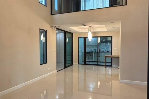 Дом в Суан Луанге, Бангкок, Таиланд с 4 спальнями  № 173722 - фото 8