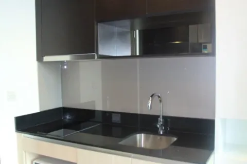 Studio in the Condo in Watthana, Bangkok, Thailand  № 173725 - photo 6