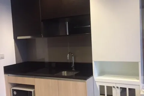 Studio in the Condo in Watthana, Bangkok, Thailand  № 173725 - photo 4