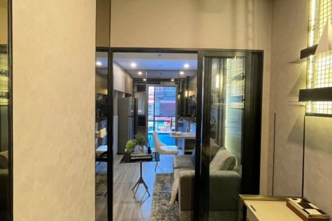 Condo in Bangkok, Thailand, 1 bedroom  № 120198 - photo 4
