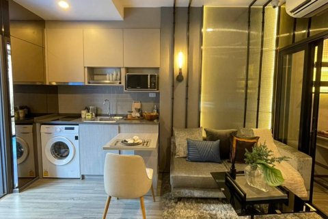 Condo in Bangkok, Thailand, 1 bedroom  № 120198 - photo 3