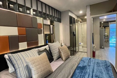 Condo in Bangkok, Thailand, 1 bedroom  № 120198 - photo 8