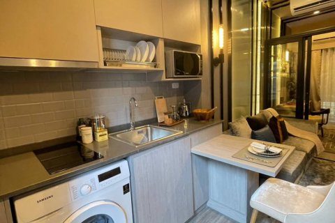 Condo in Bangkok, Thailand, 1 bedroom  № 120198 - photo 5