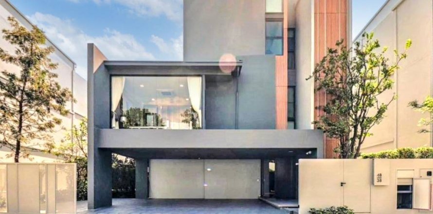 House in Saphan Sung, Bangkok, Thailand 5 bedrooms № 120199