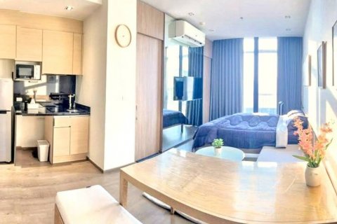 Condo in Bangkok, Thailand, 1 bedroom  № 120195 - photo 3