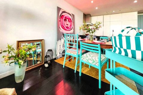 Condo in Bangkok, Thailand, 2 bedrooms  № 120196 - photo 3
