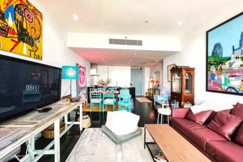Condo in Bangkok, Thailand, 2 bedrooms  № 120196 - photo 4