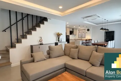 Casa de 3 dormitorios en Pattaya, Tailandia № 211253 - foto 7