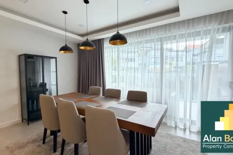 Casa de 3 dormitorios en Pattaya, Tailandia № 211253 - foto 10