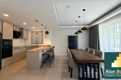 Casa de 3 dormitorios en Pattaya, Tailandia № 211253 - foto 8