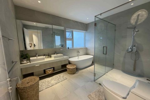 Вилла в Хуа Хине, Таиланд с 4 спальнями  № 147795 - фото 28