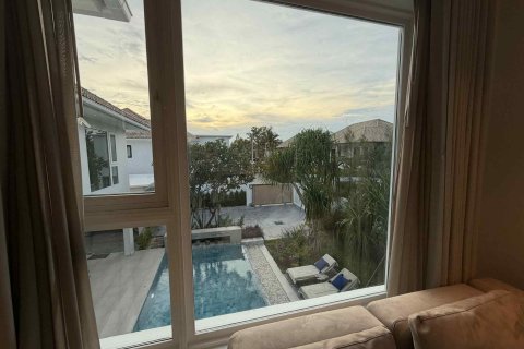 Вилла в Хуа Хине, Таиланд с 4 спальнями  № 147795 - фото 21