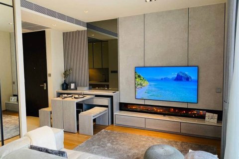 Condo in Bangkok, Thailand, 1 bedroom  № 143180 - photo 1